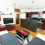 Apartment Ruby Private Sauna Retreat *