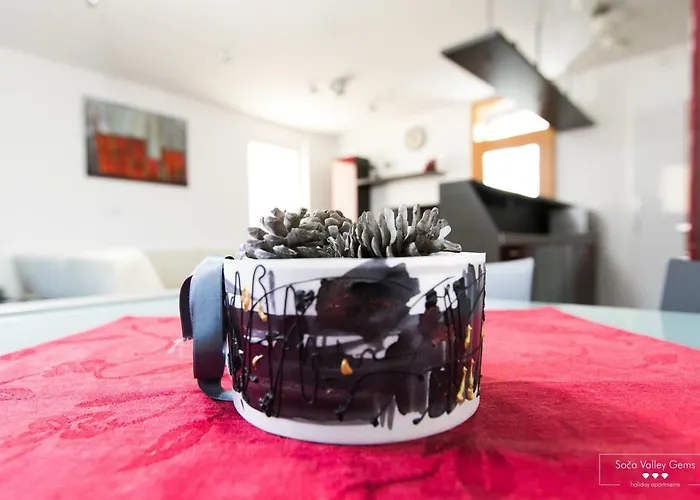 Luxurious Ruby * Kobarid