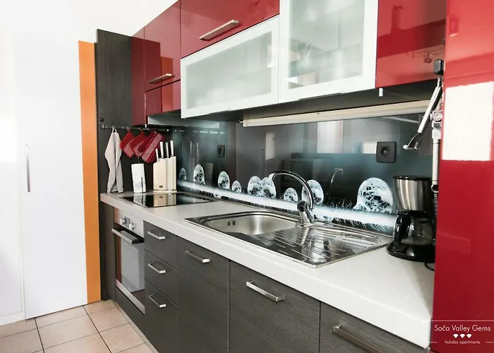 Luxurious Ruby Daire Kobarid